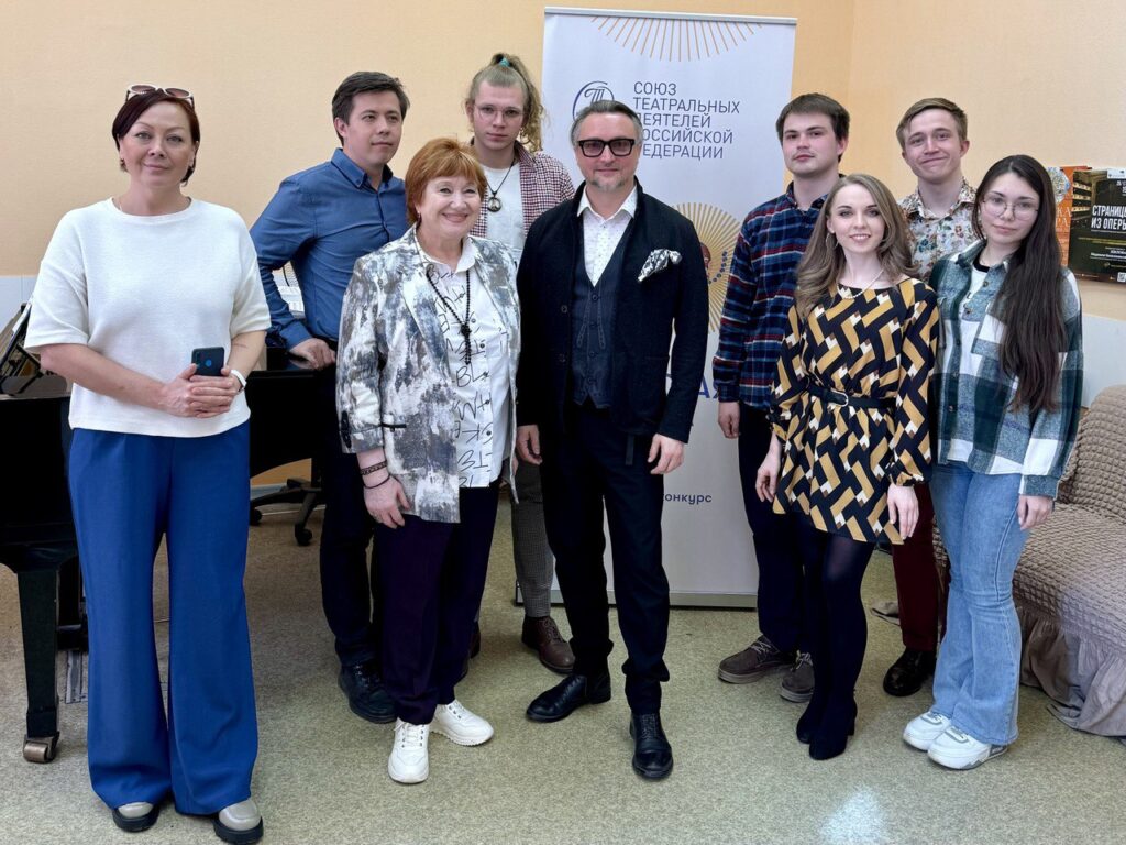 Время сбрасывать маски