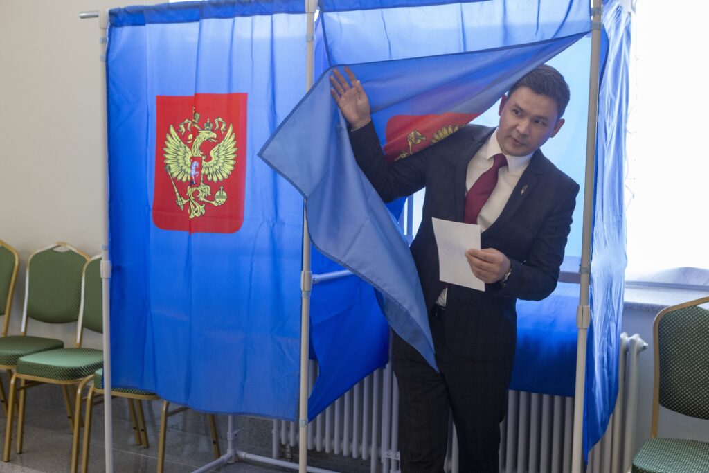 Вячеслав Стародубцев избран ректором НГК